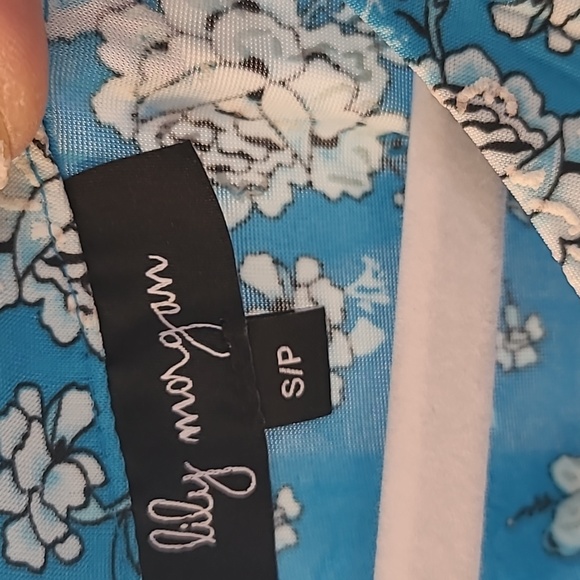 Blouse by lily morgan strechy - Picture 3 of 6